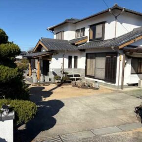 東かがわ市湊57